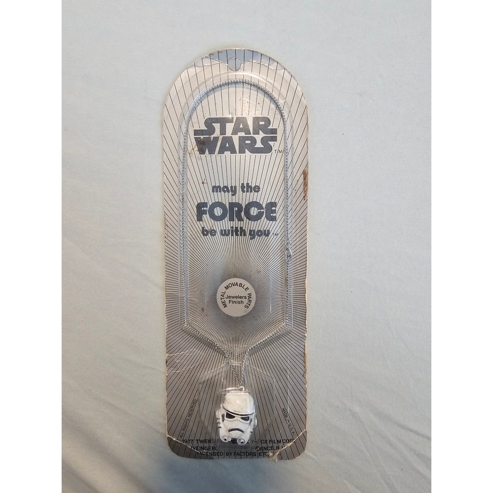 Star Wars Stormtrooper Necklace White Movable Metal Pendant 1977 Vintage